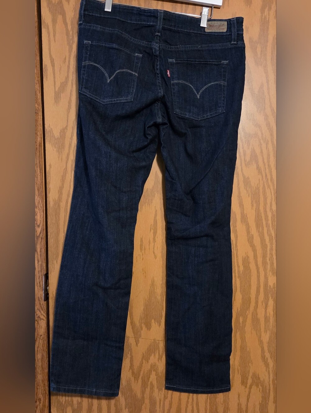 Levi's dark wash mid-rise skinny jeans - size 12 M - Picture 2 of 2
